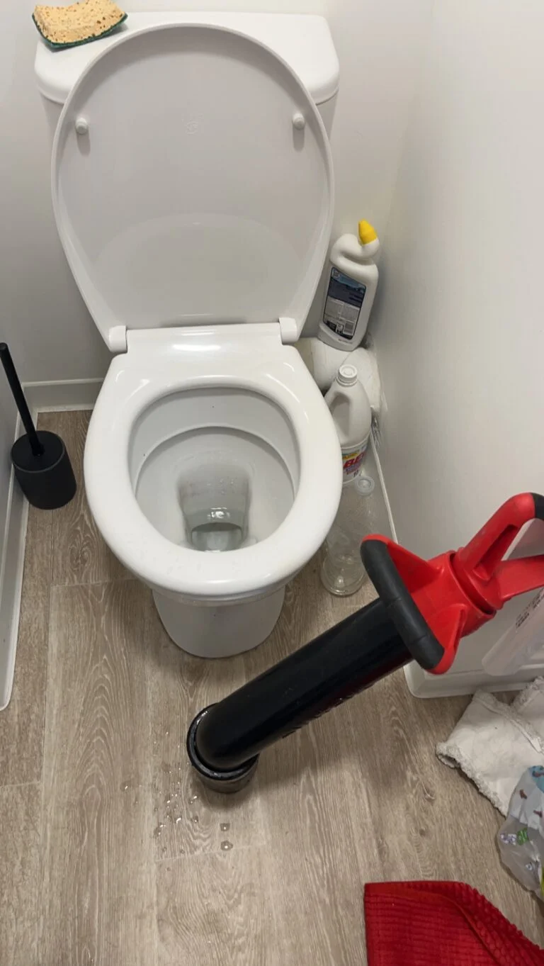 Gc-plomberie - Dépannage et débouchage - WC 1