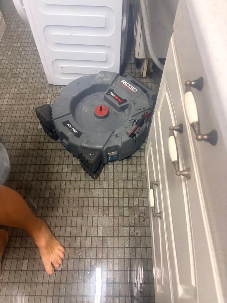 Débouchage de canalisation avec RIDGID K9 par GC Plomberie à Marseille