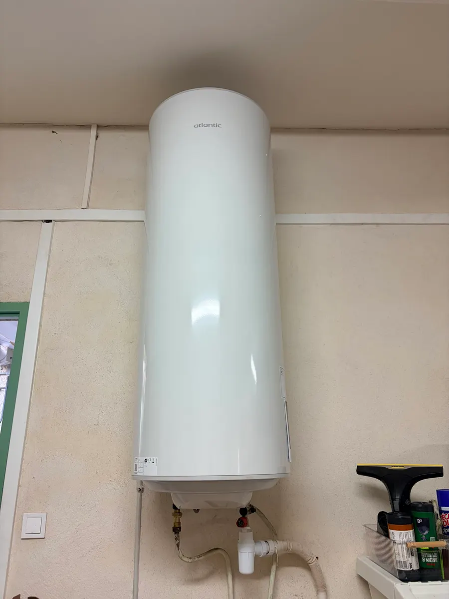 Après remplacement d’un chauffe-eau 200 L par GC Plomberie à Marseille 13011